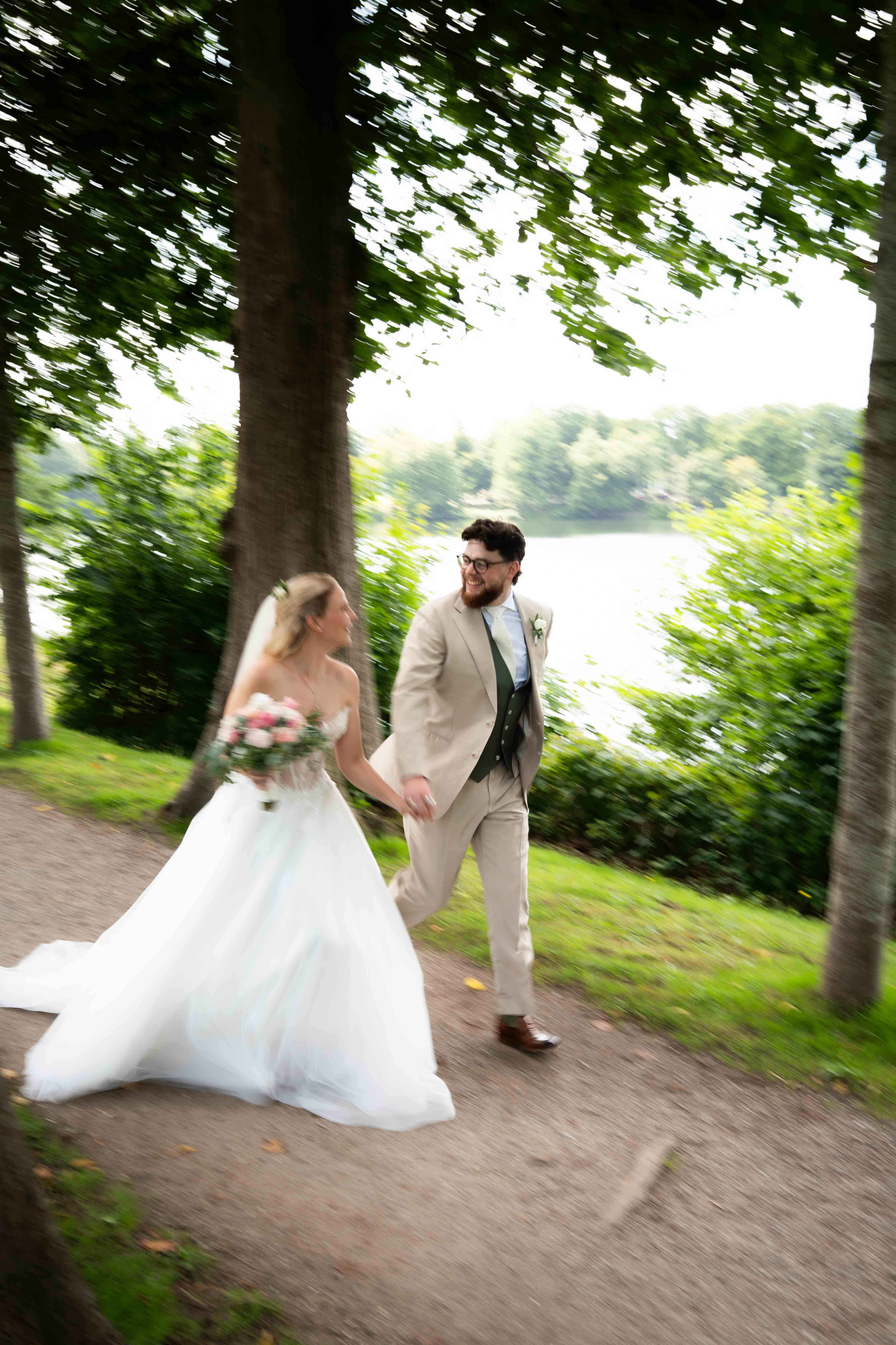 Hochzeitsfotograf Sara & Laurenz – Ringtausch bei der Zeremonie